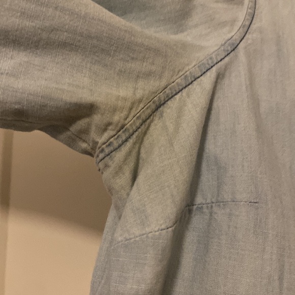 Chambray button-down shirt - Picture 5 of 7